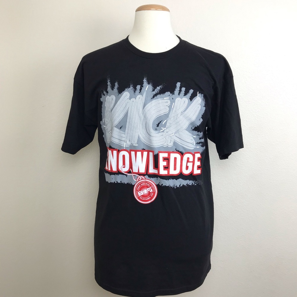NWOT 8 & 9 Clothing Co Kick Knowledge Black T-Shirt